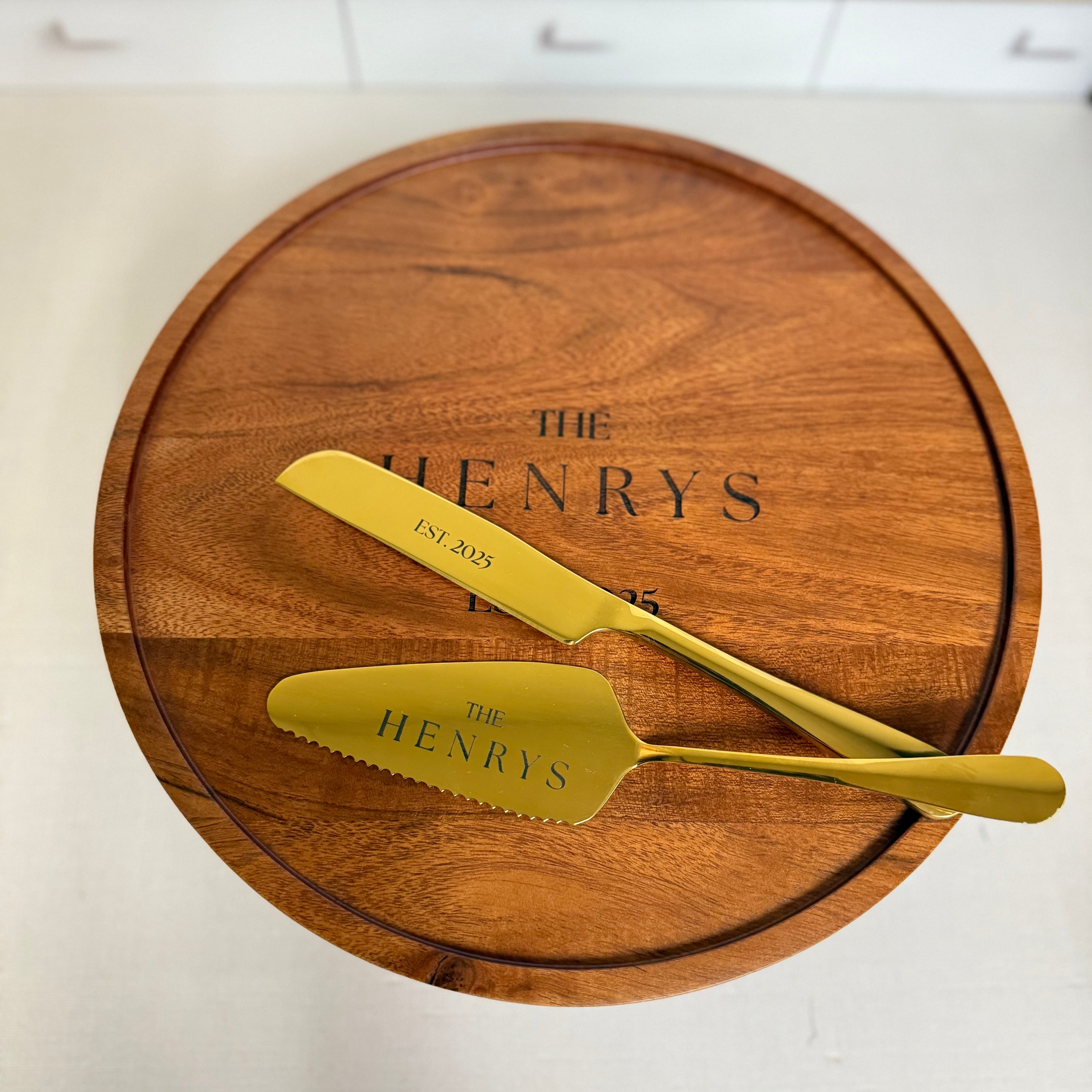 Custom Engraved Wedding Cake Server Set – Gold or Silver Finish