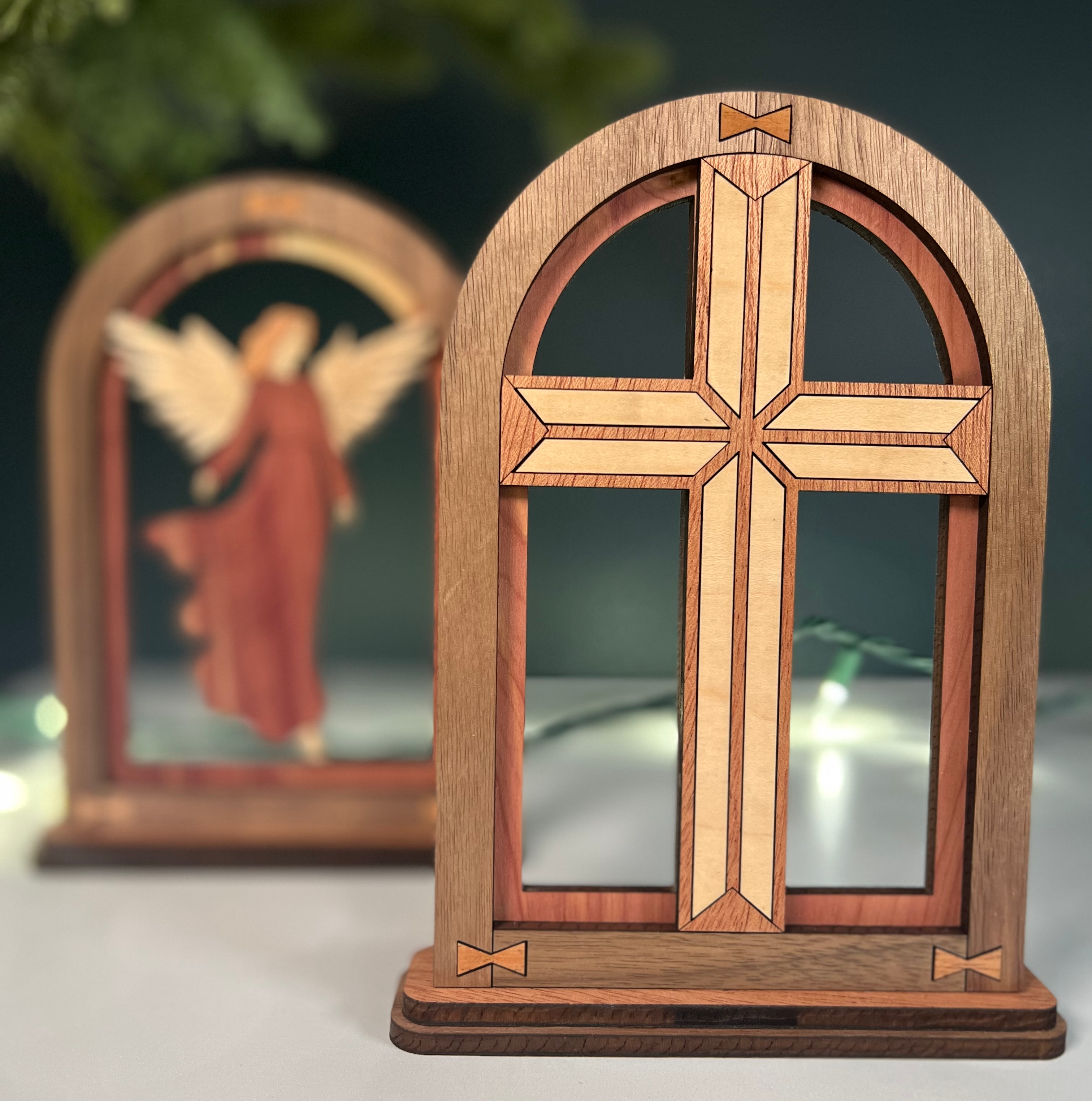 Holiday Arch Mantle Decor