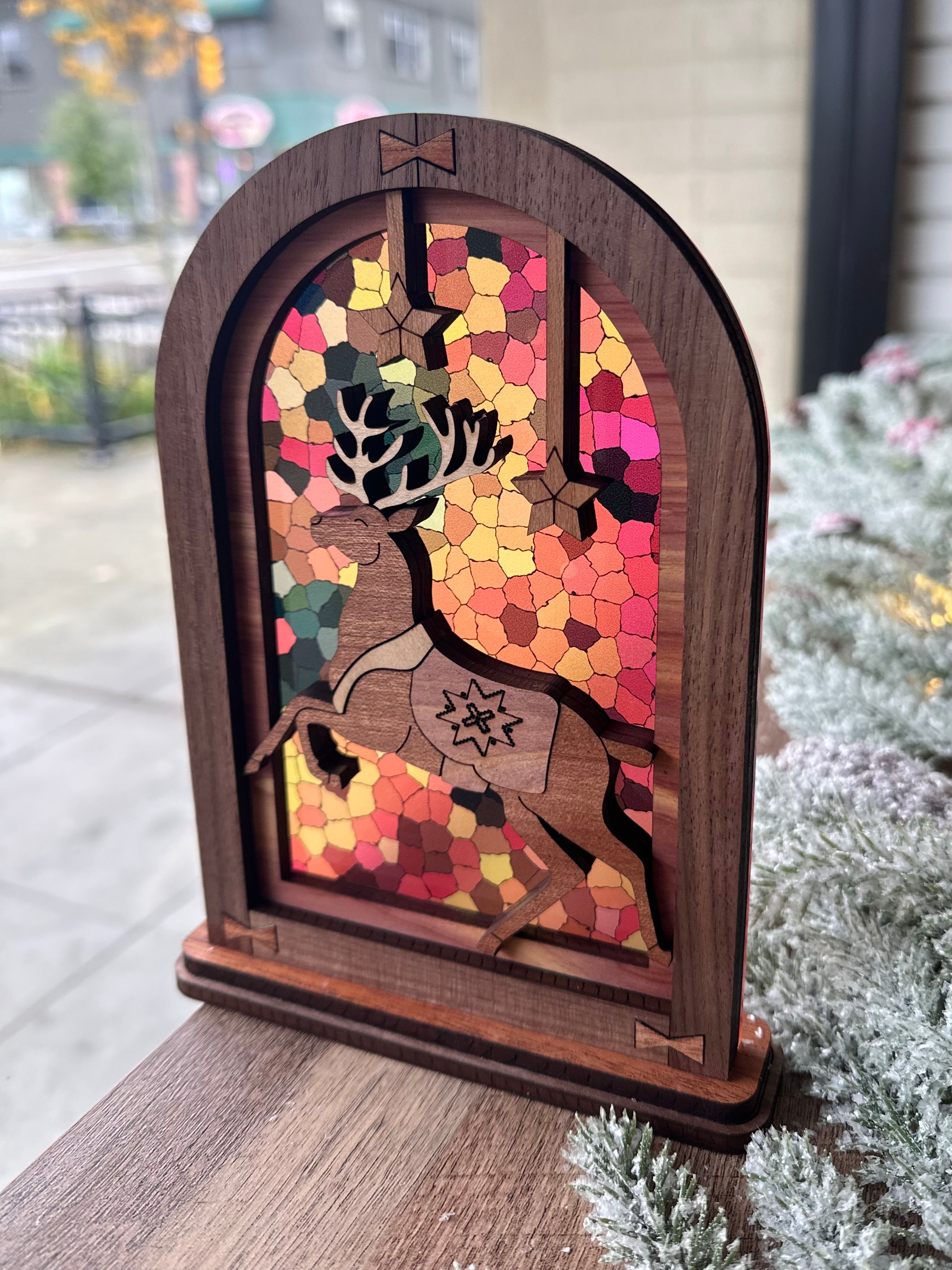 Holiday Arch Mantle Decor