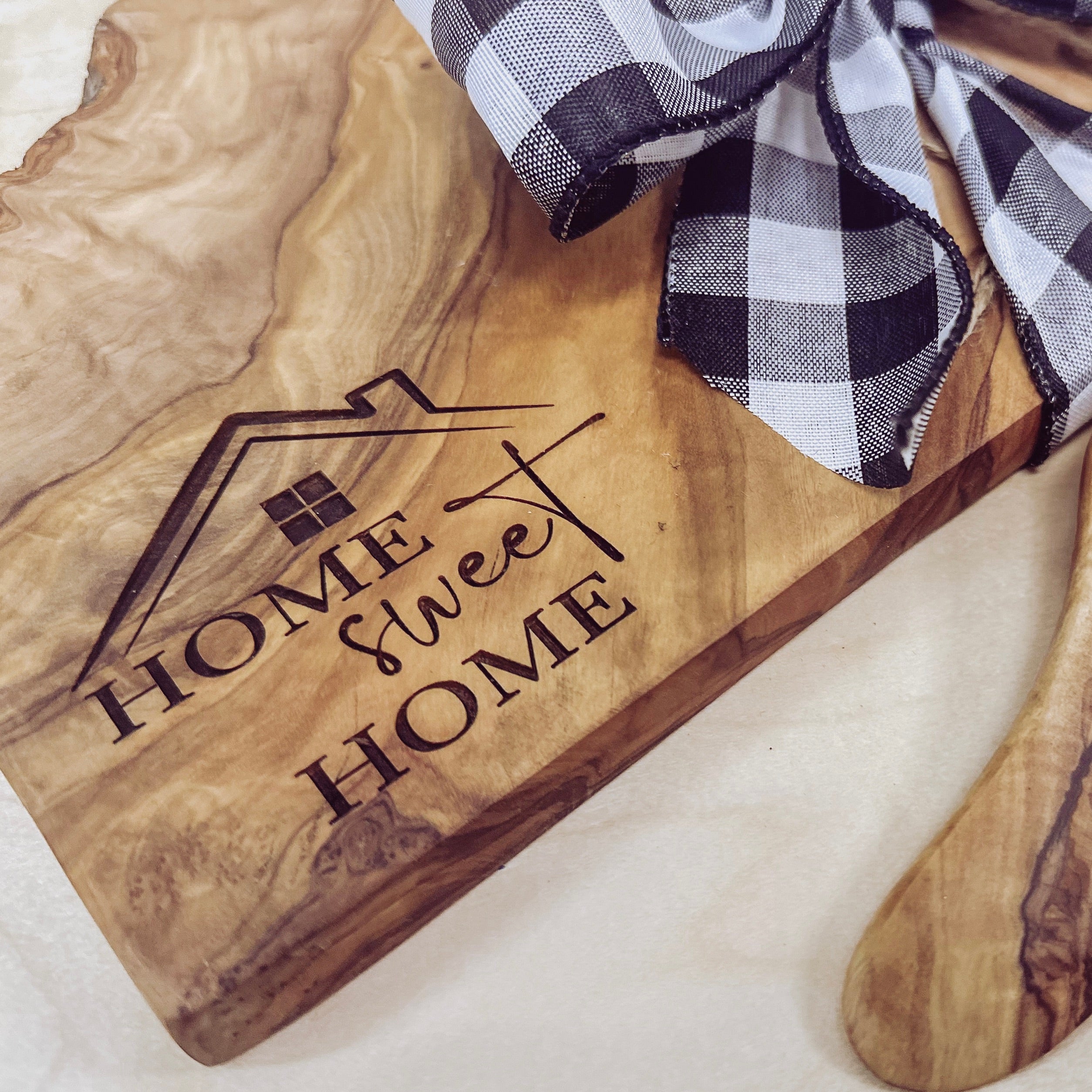 Engraved Olive Wood Charcuterie Board - Live Edge
