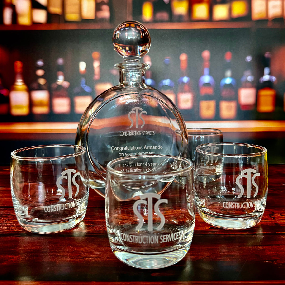 Etched bottles, decanters, executive drinkware, and presentation-ready gifts.