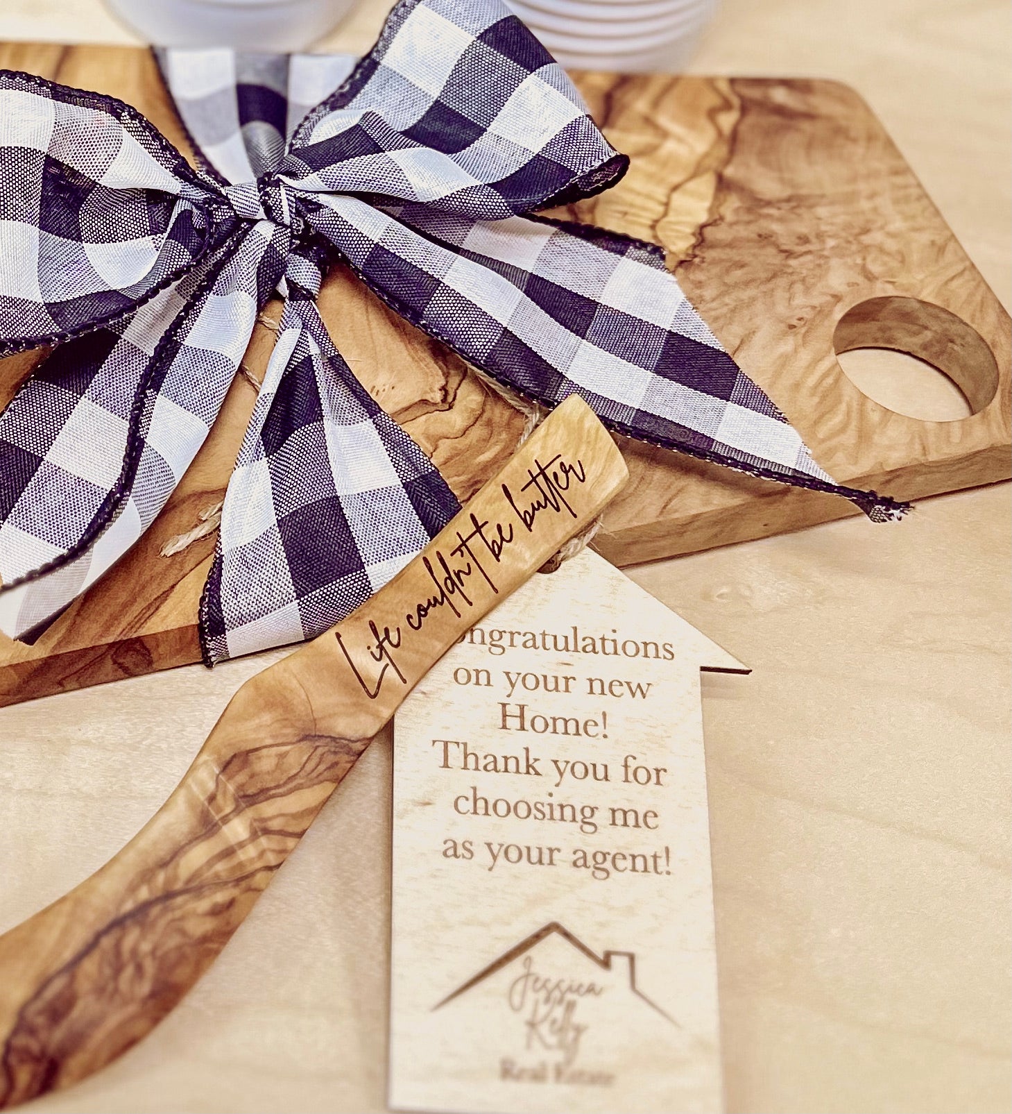 Custom Olive Wood Butter / Spreader Knife – Personalized Engraved Gift