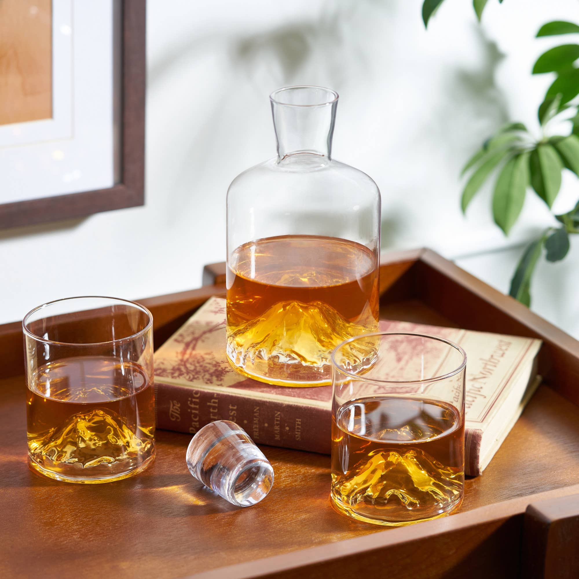 Personalized decanter with mountain base featuring company logo