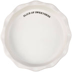 Farmhouse-inspired pie dish with classic scalloped edge.