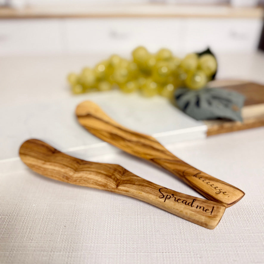 Custom Olive Wood Butter / Spreader Knife – Personalized Engraved Gift